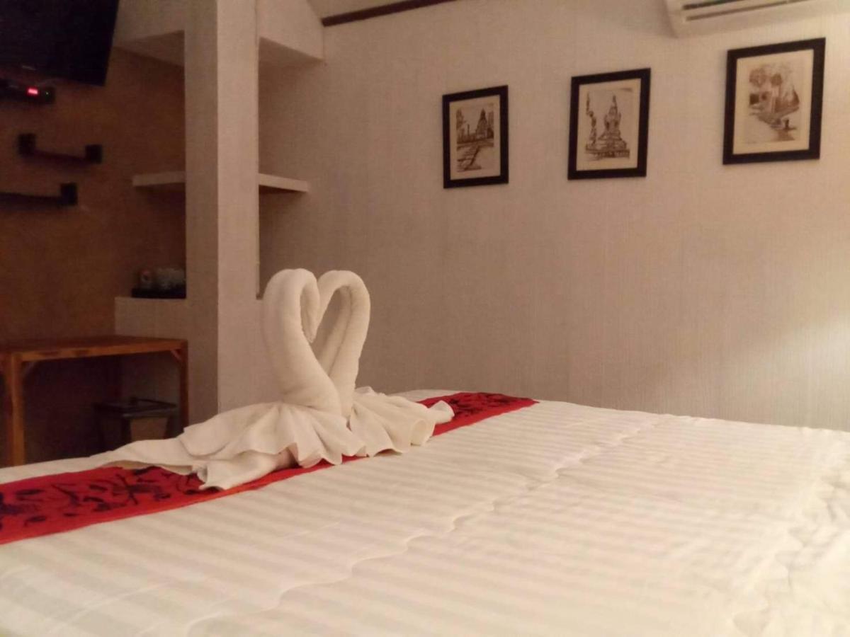 Baan B&B Sukhothai Eksteriør billede