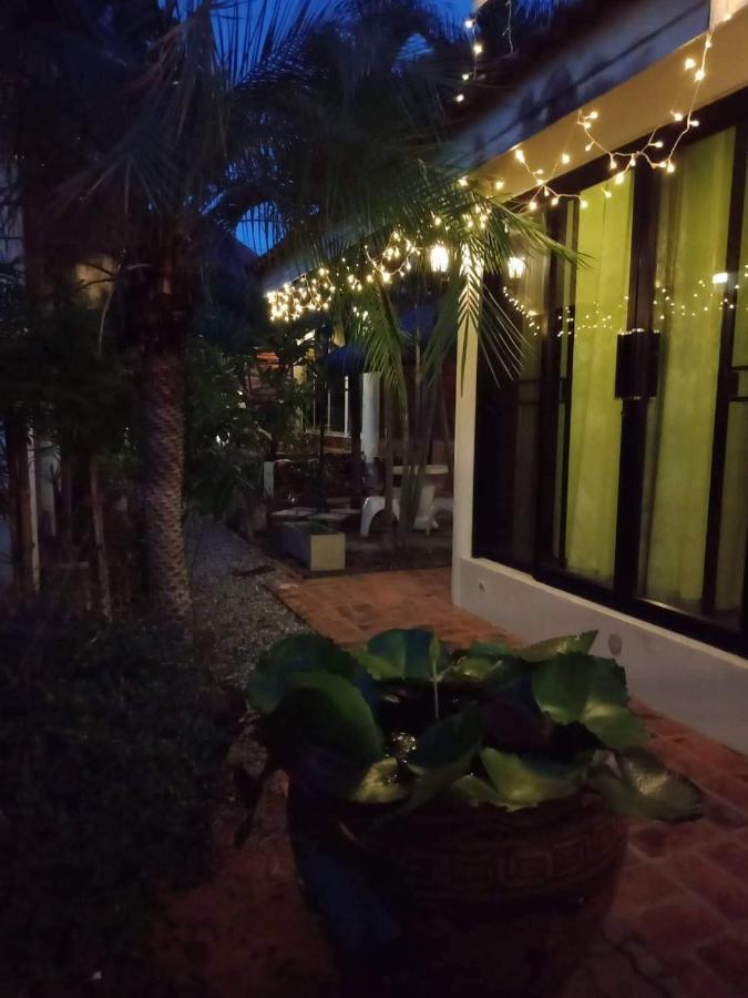 Baan B&B Sukhothai Eksteriør billede